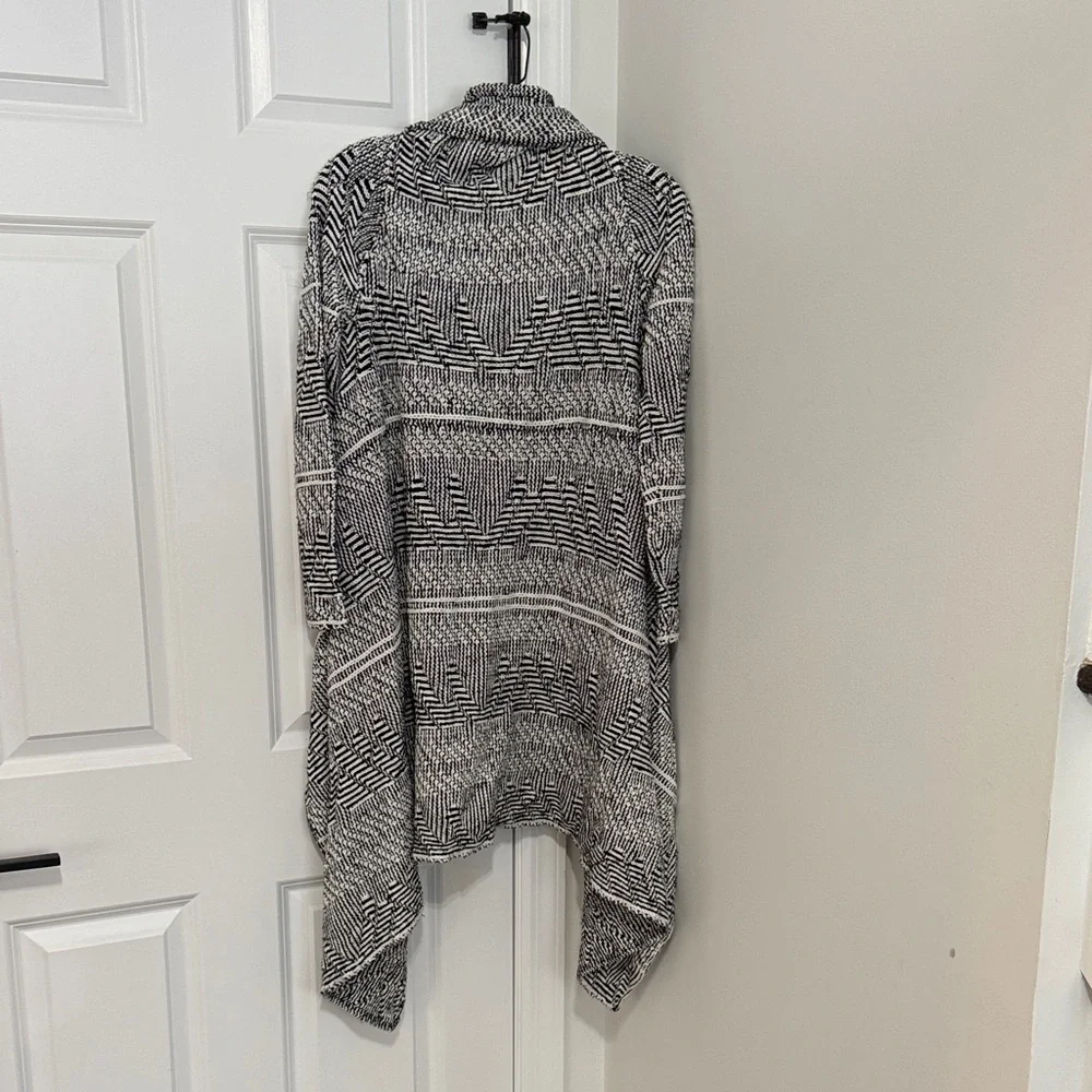 Maje cardigan size small - Picture 2 of 3